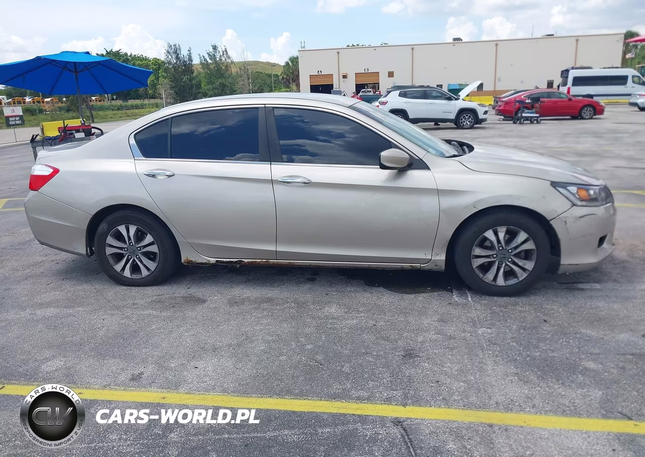 HONDA ACCORD VIN:1HGCR2F33EA263781 - 13