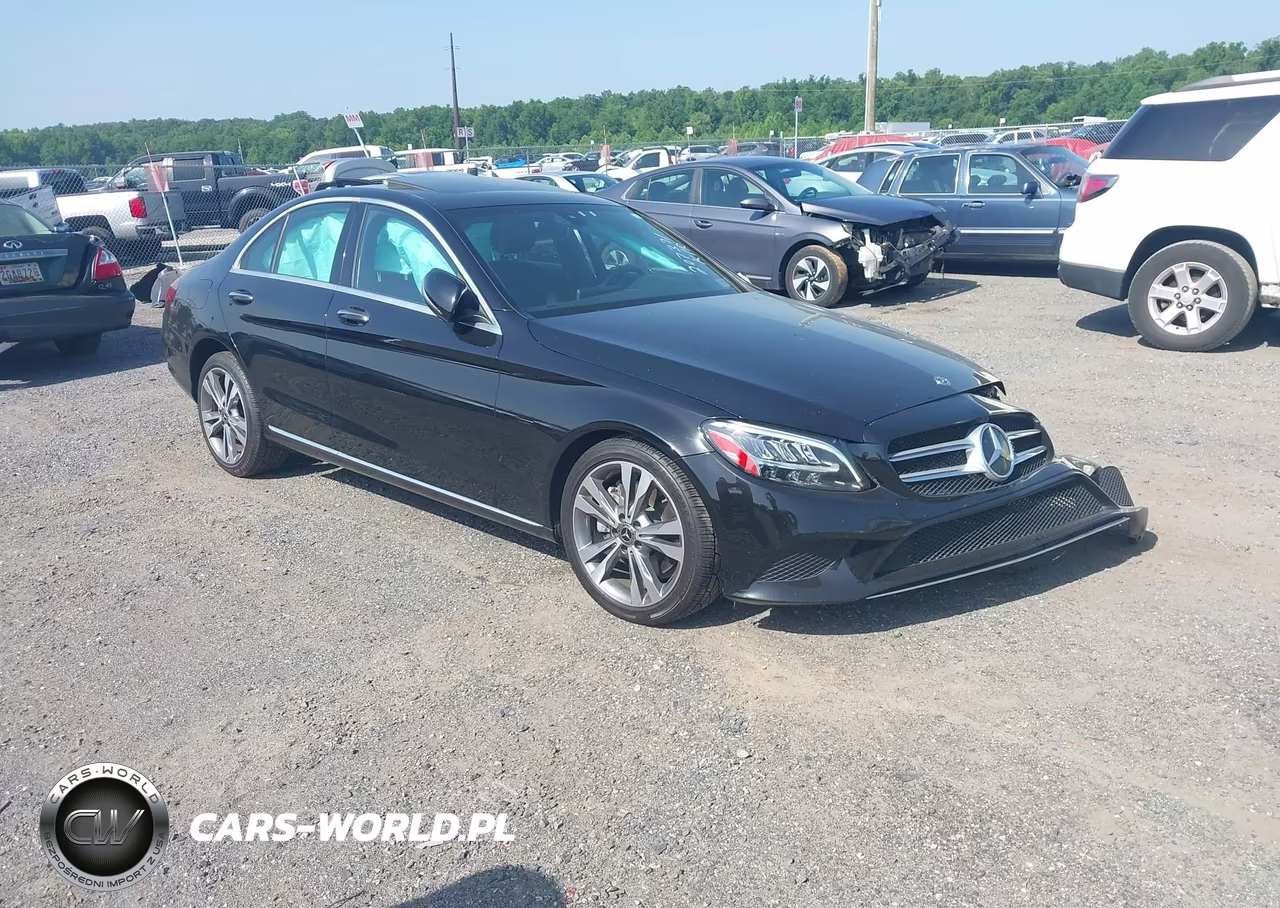 2020 Mercedes-Benz C 300 – zdjęcie 1 z 16