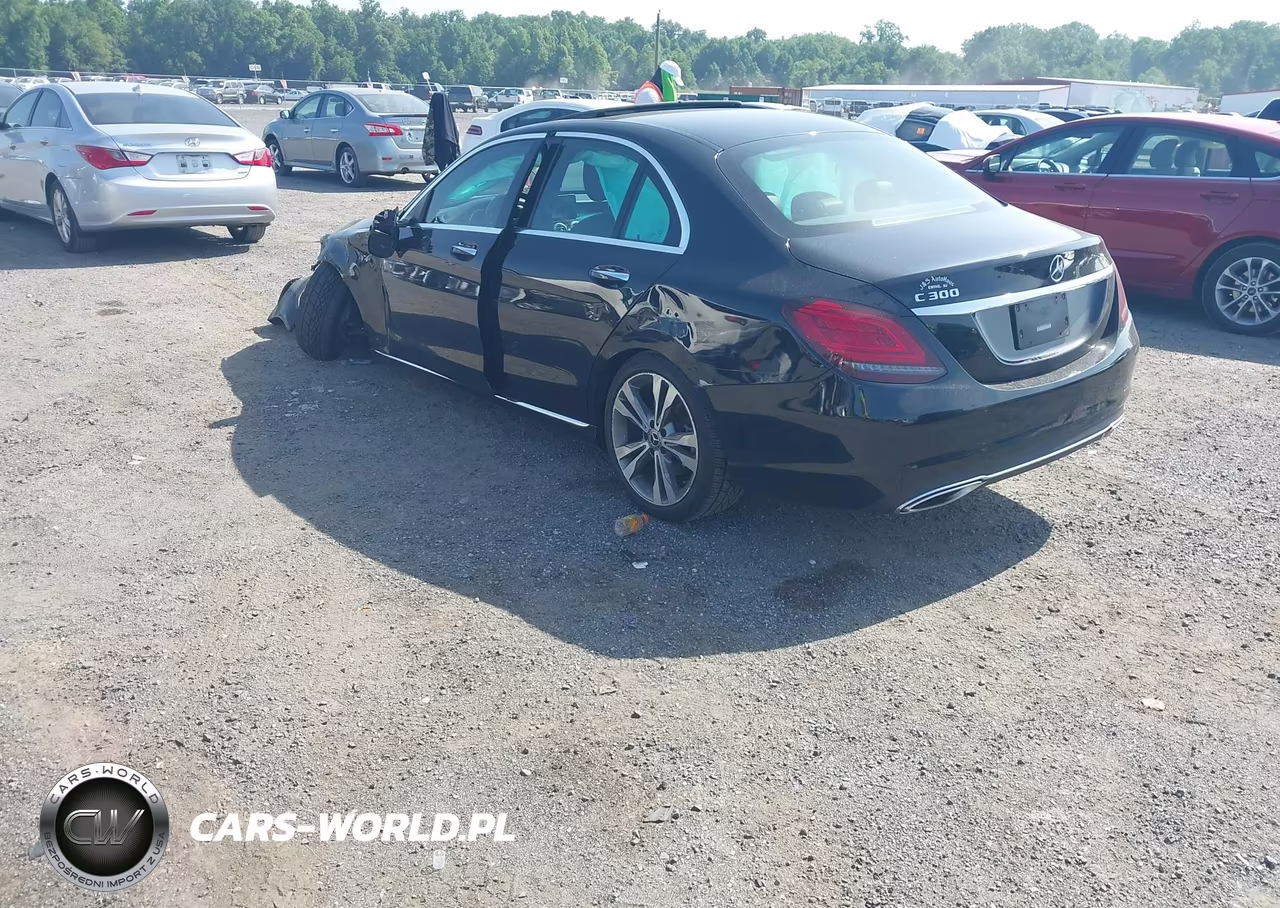 2020 Mercedes-Benz C 300 VIN:WDDWF8DB1LR562661 - 3