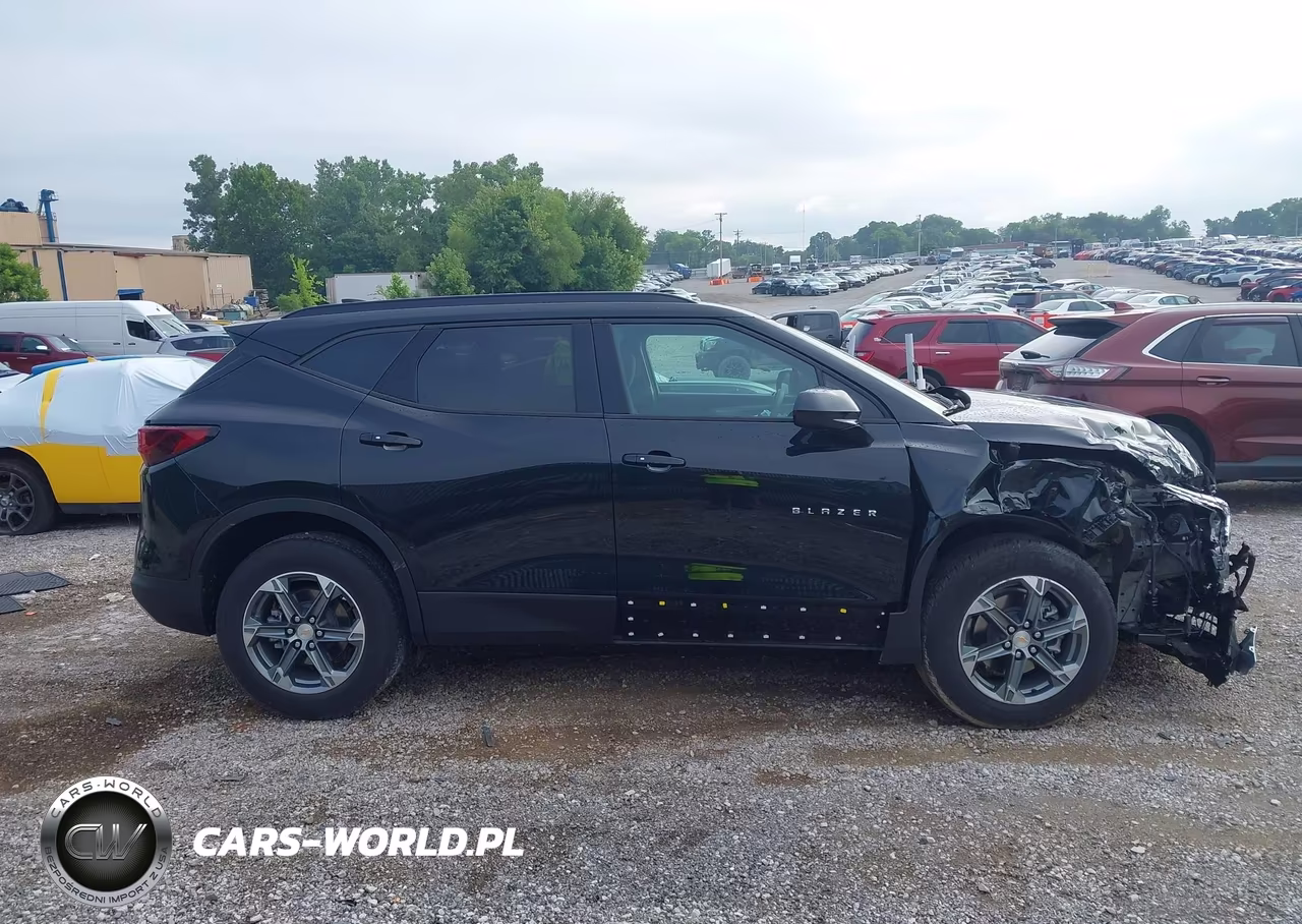 2025 Chevrolet Blazer Fwd 2Lt VIN:3GNKBCR4XSS140716 - 14