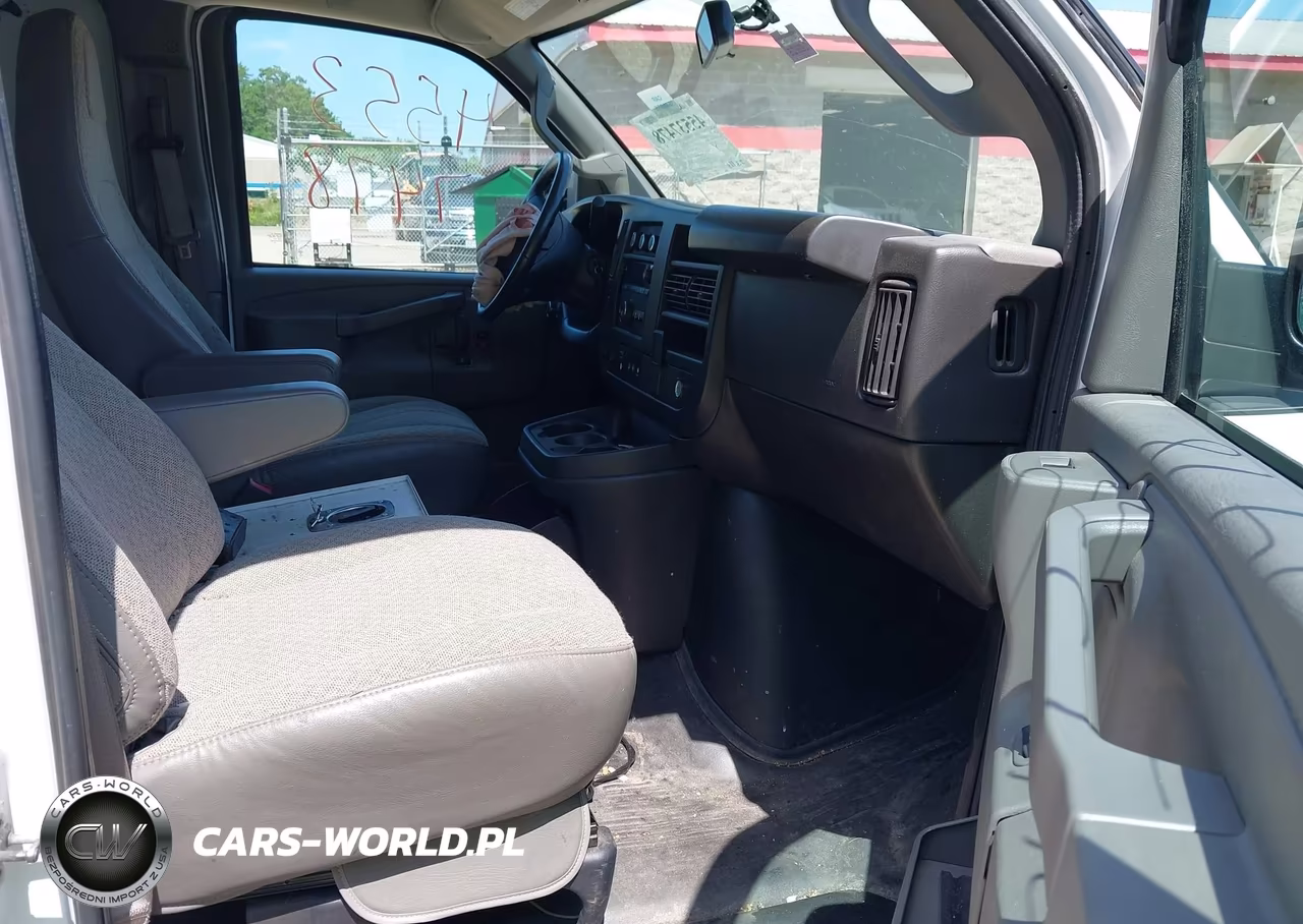2023 Chevrolet Express Cargo Rwd 3500 Regular Wheelbase Wt VIN:1GCZGGFP7P1108930 - 5