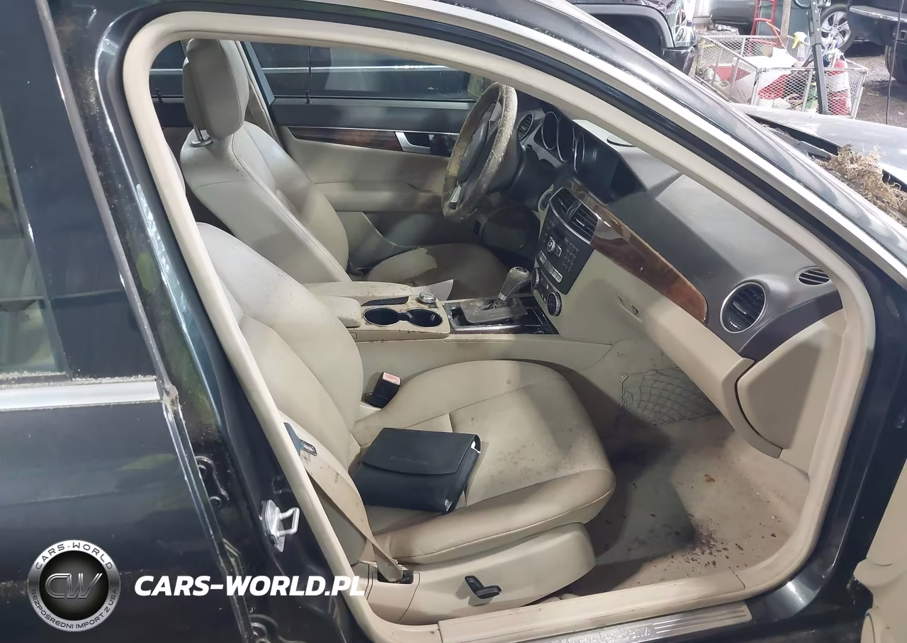 2013 Mercedes-Benz C 300 Luxury 4Matic VIN:WDDGF8ABXDR263289 - 5