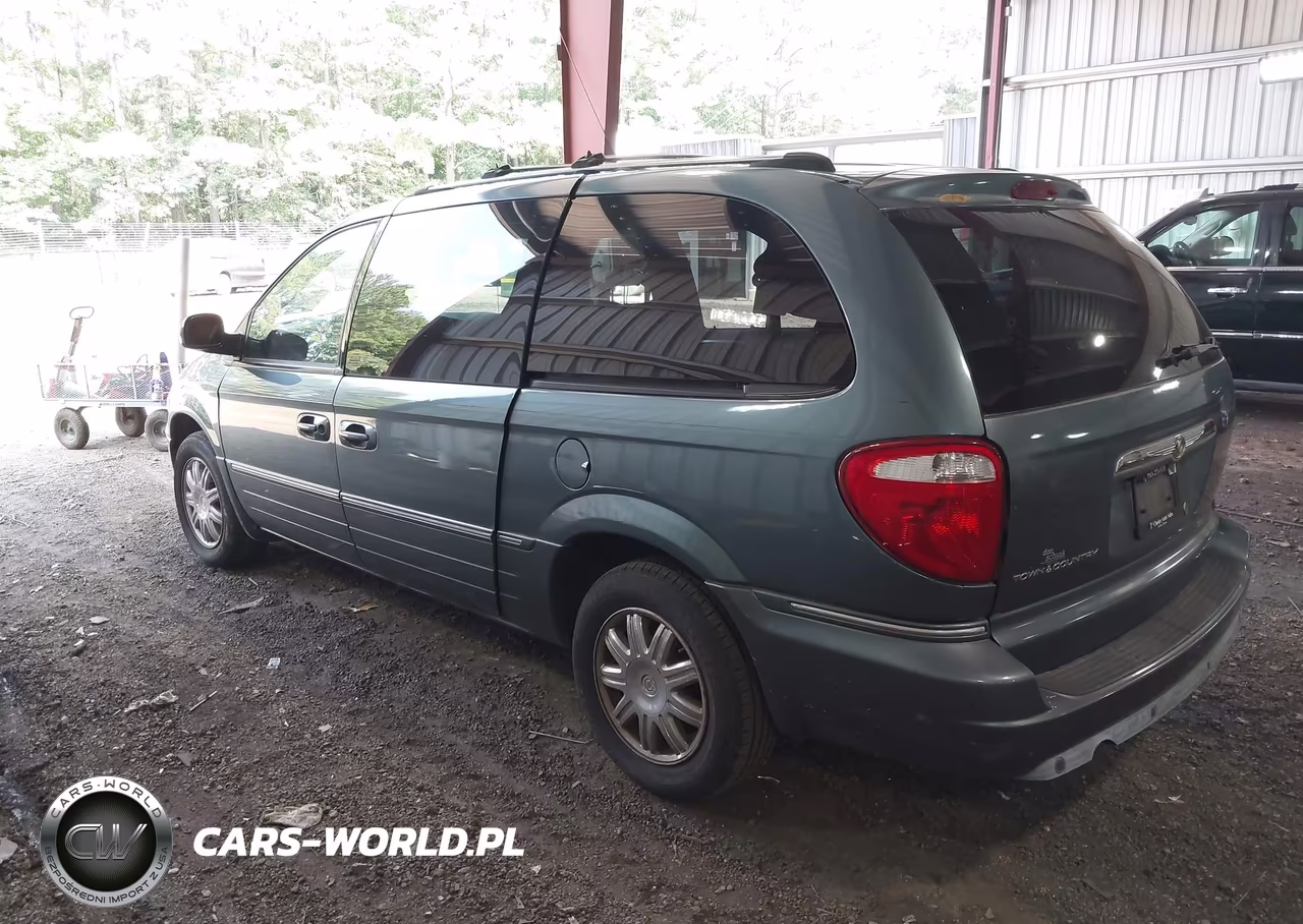 2005 Chrysler Town & Country Limited VIN:2C4GP64L15R233741 - 3