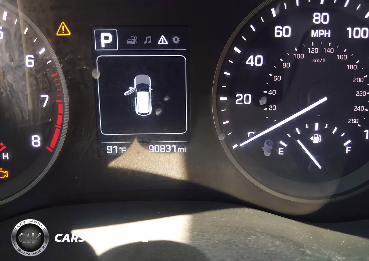 2017 Hyundai Tucson Sport VIN:KM8J33A28HU518726 - 15