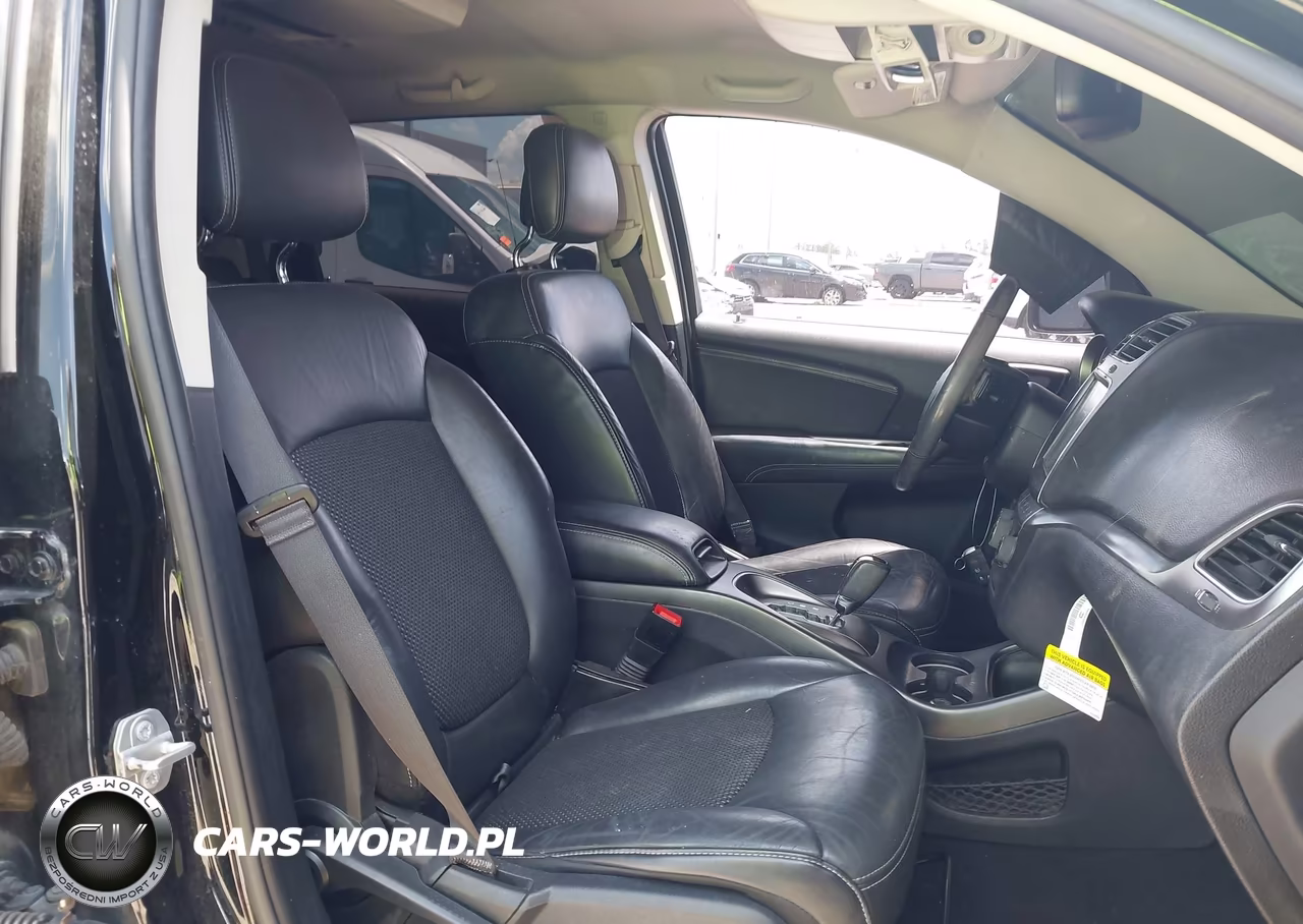 2017 Dodge Journey Crossroad Plus VIN:3C4PDCGB8HT577322 - 18