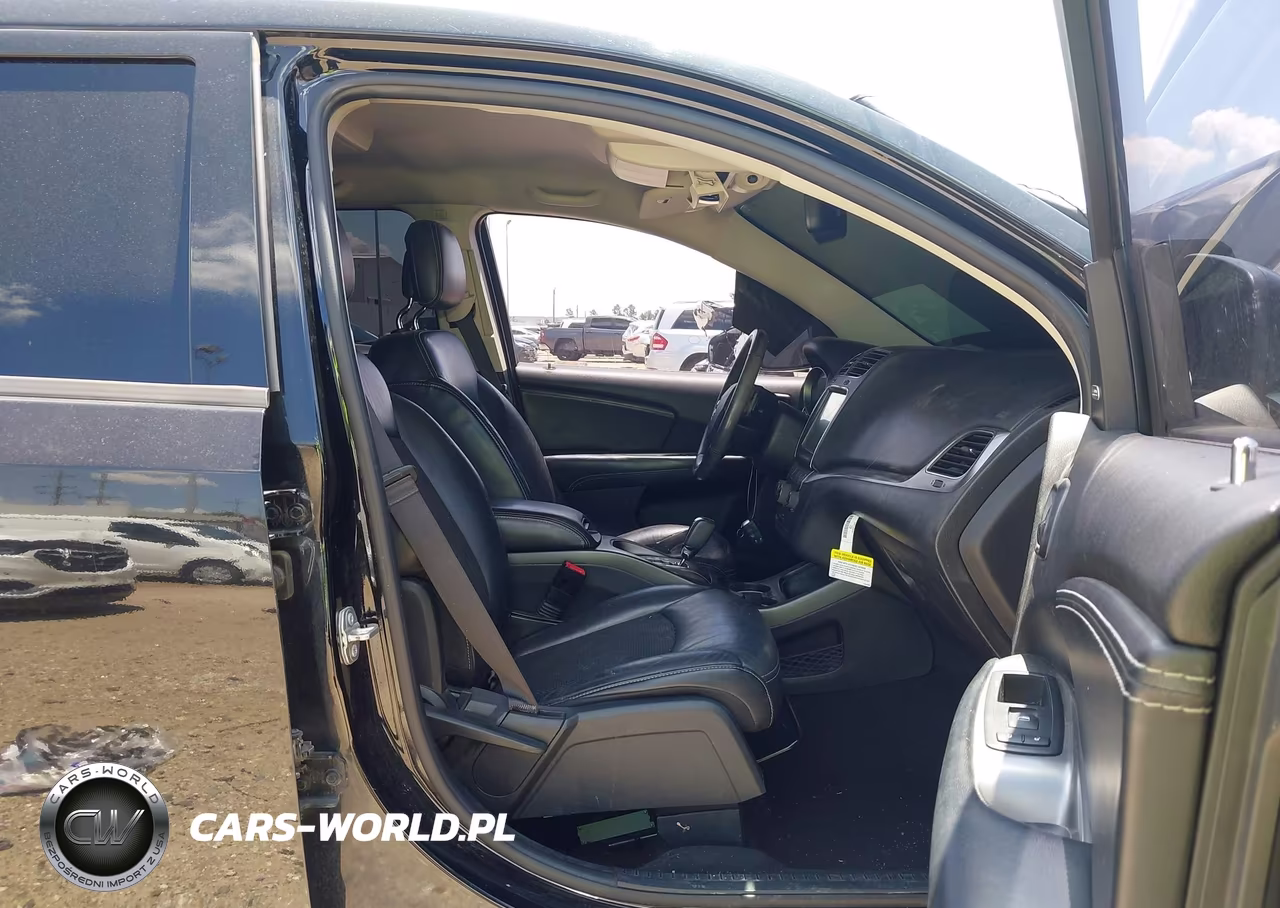 2017 Dodge Journey Crossroad Plus VIN:3C4PDCGB8HT577322 - 5