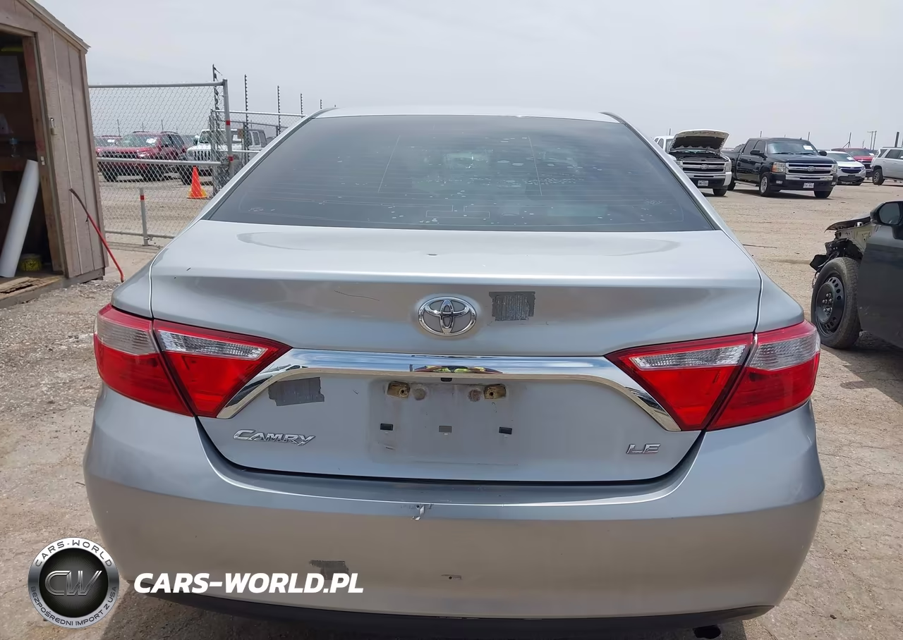 2017 Toyota Camry Le VIN:4T1BF1FK0HU410707 - 16