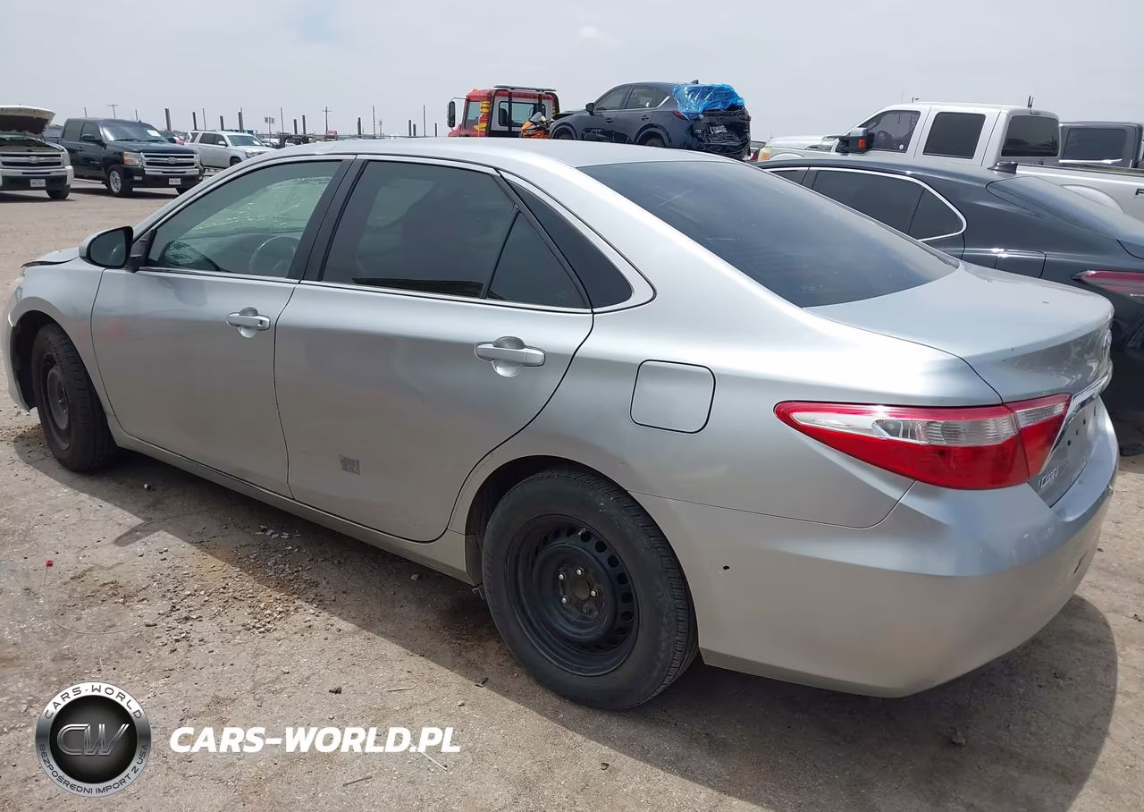 2017 Toyota Camry Le VIN:4T1BF1FK0HU410707 - 3