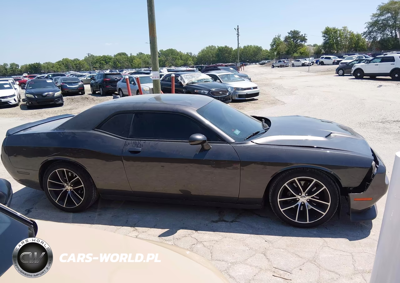 2016 Dodge Challenger R-T Scat Pack VIN:2C3CDZFJ2GH101606 - 13