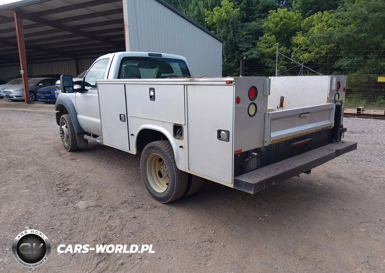 2015 Ford F-450 Chassis Xl-Xlt VIN:1FDTF4HY2FEA28953 - 3