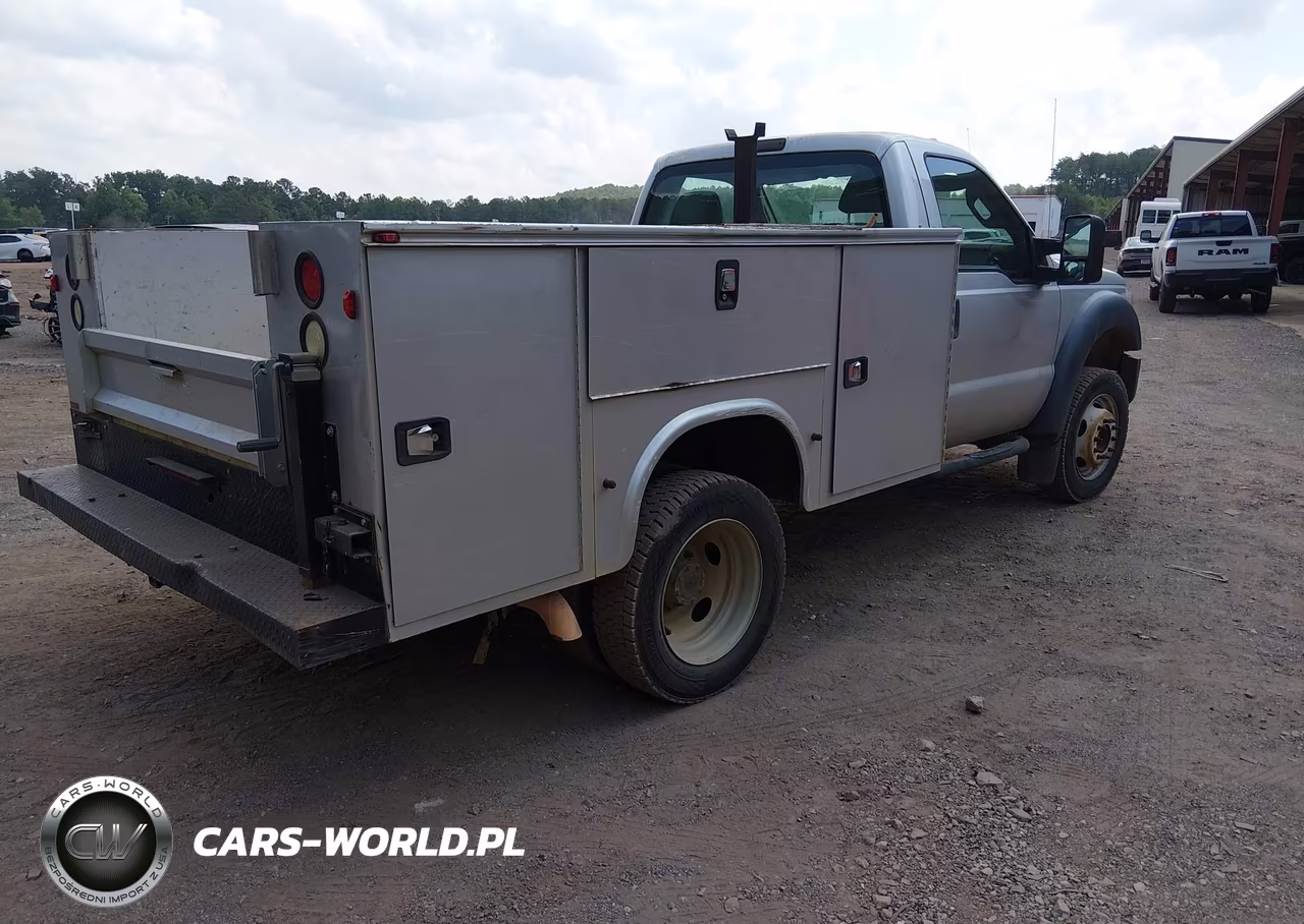 2015 Ford F-450 Chassis Xl-Xlt VIN:1FDTF4HY2FEA28953 - 4