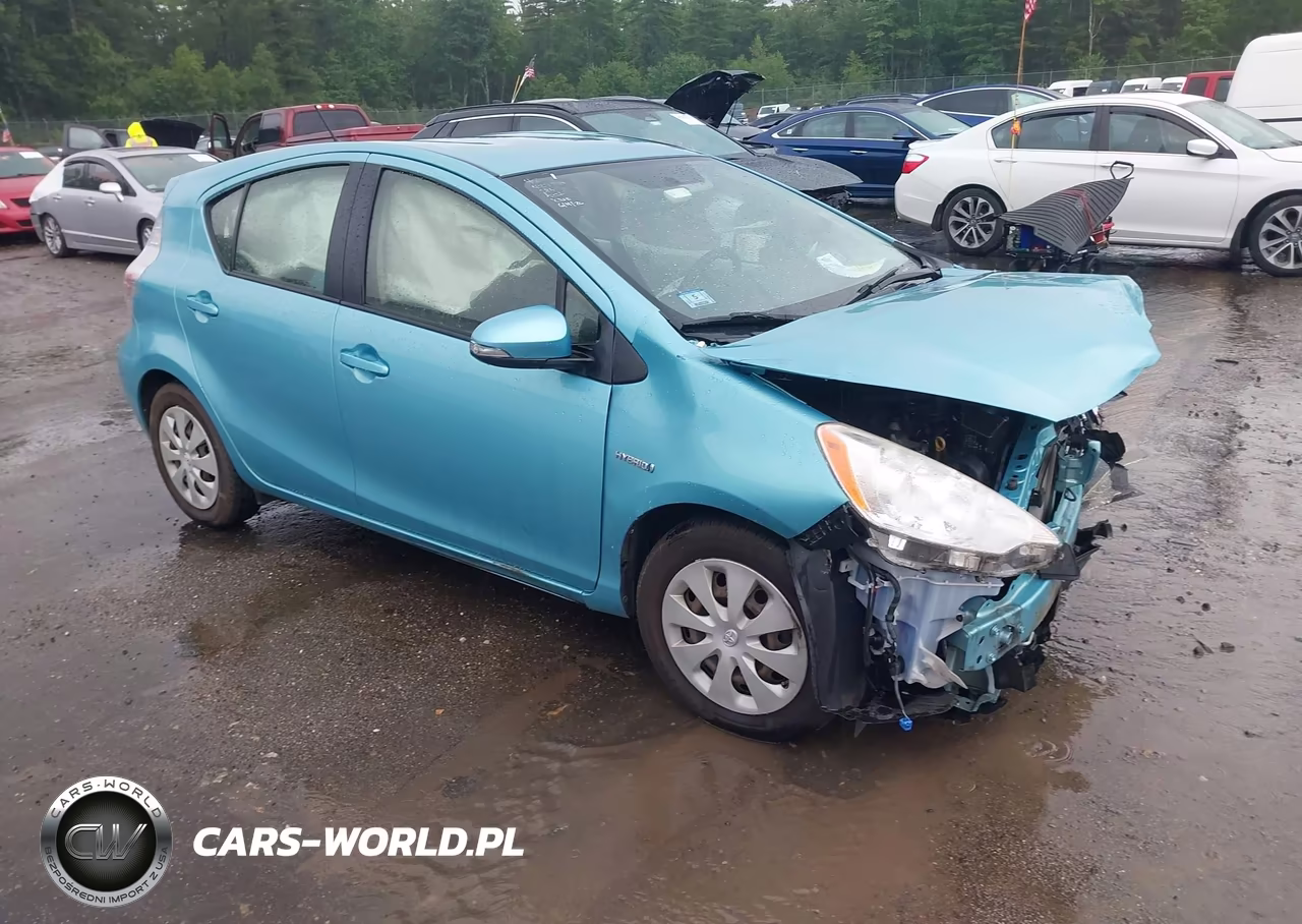 2013 Toyota Prius C Two