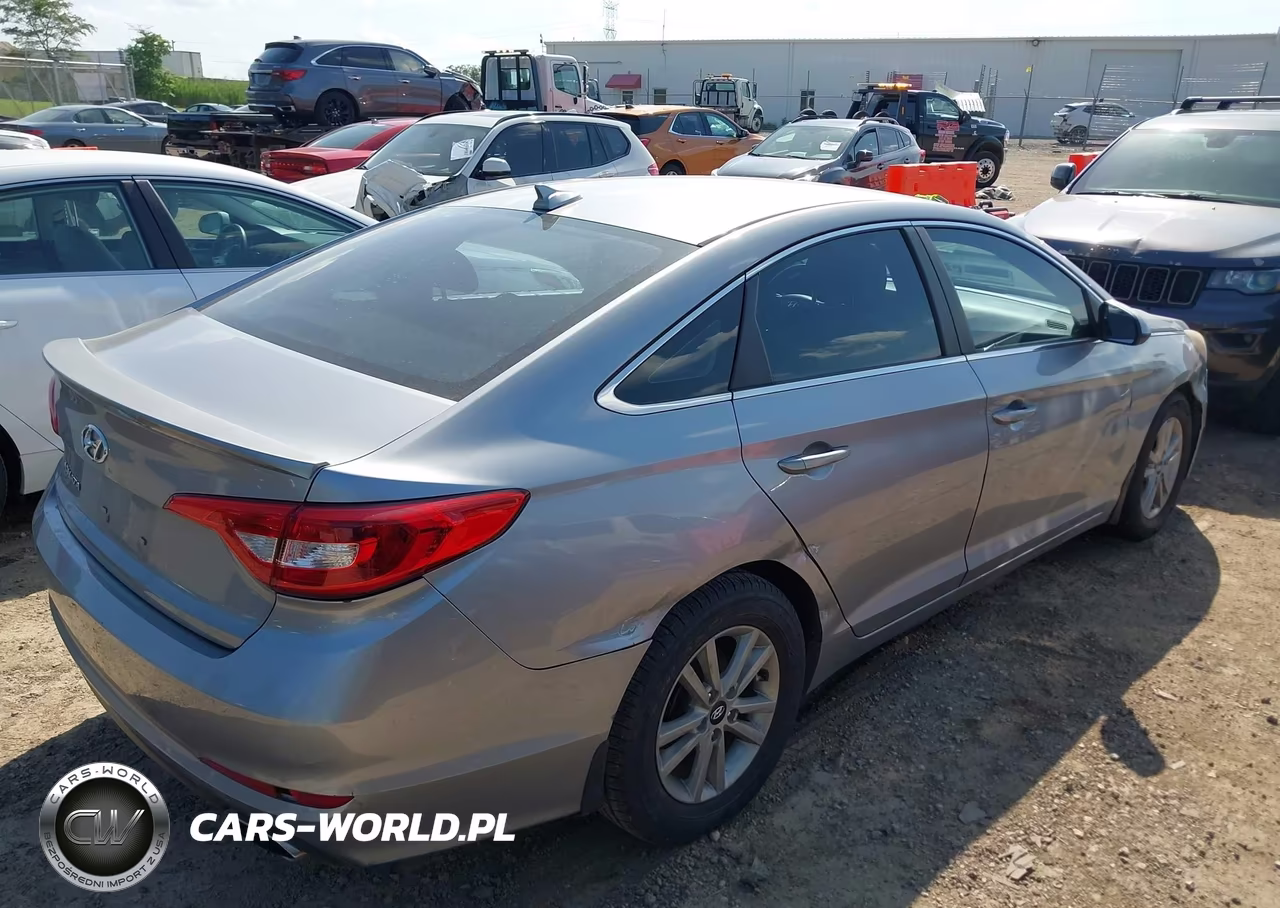 2015 Hyundai Sonata Se VIN:5NPE24AF5FH175222 - 4