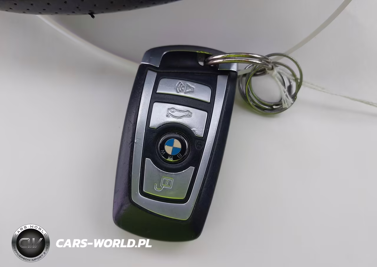 2012 BMW 750I VIN:WBAKA8C56CC447024 - 11