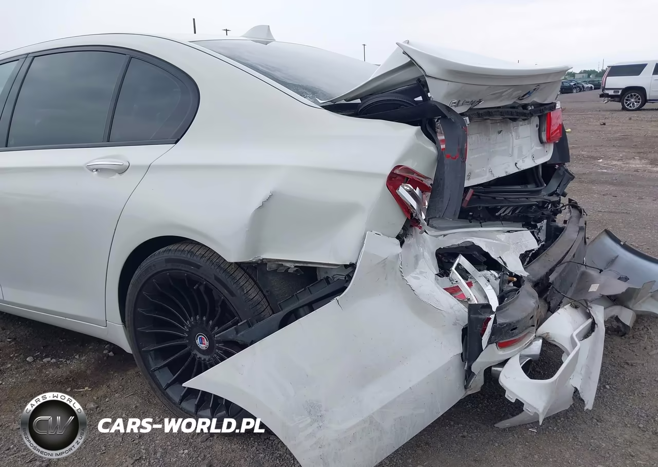 2012 BMW 750I VIN:WBAKA8C56CC447024 - 6