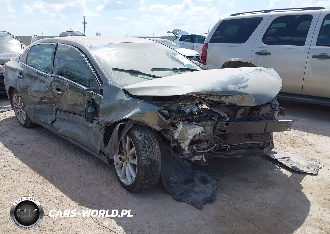 2013 Toyota Avalon Limited – zdjęcie 1 z 17
