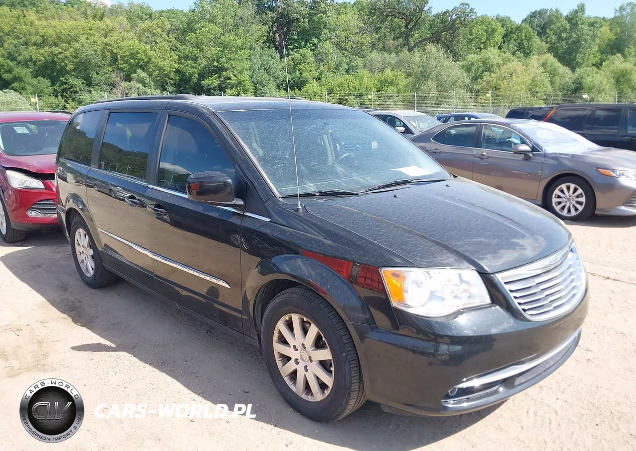 2016 Chrysler Town & Country Touring – zdjęcie 1 z 16