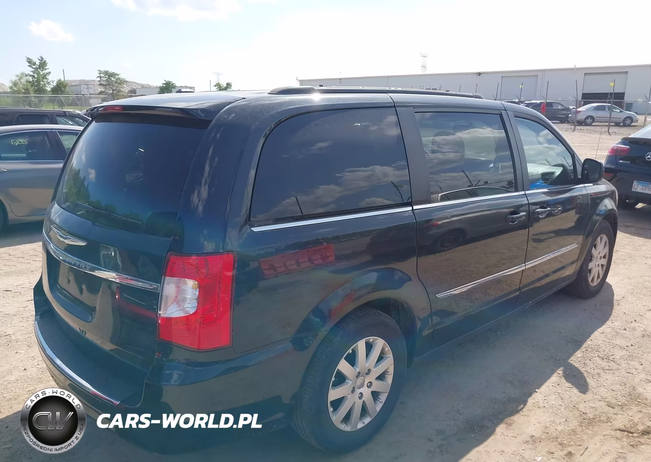2016 Chrysler Town & Country Touring VIN:2C4RC1BG9GR287482 - 4