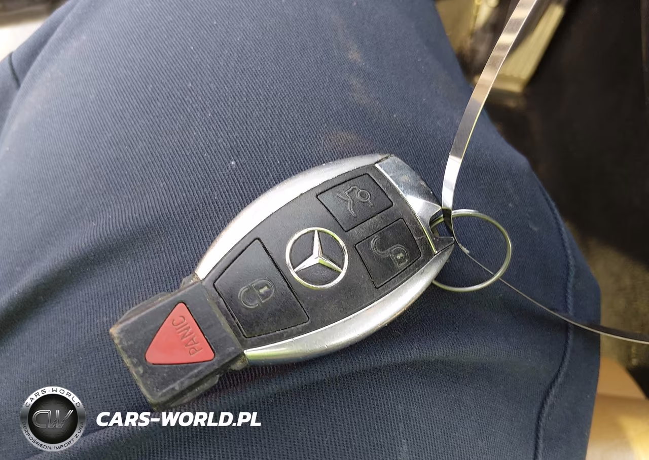 2010 Mercedes-Benz E 350 VIN:WDDHF5GB6AA252780 - 11