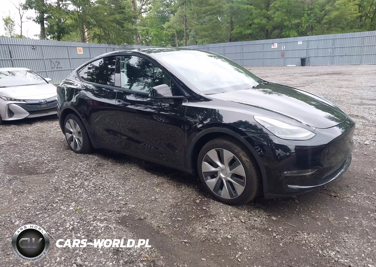 2023 Tesla Model Y Awd-Long Range Dual Motor All-Wheel Drive – zdjęcie 1 z 17