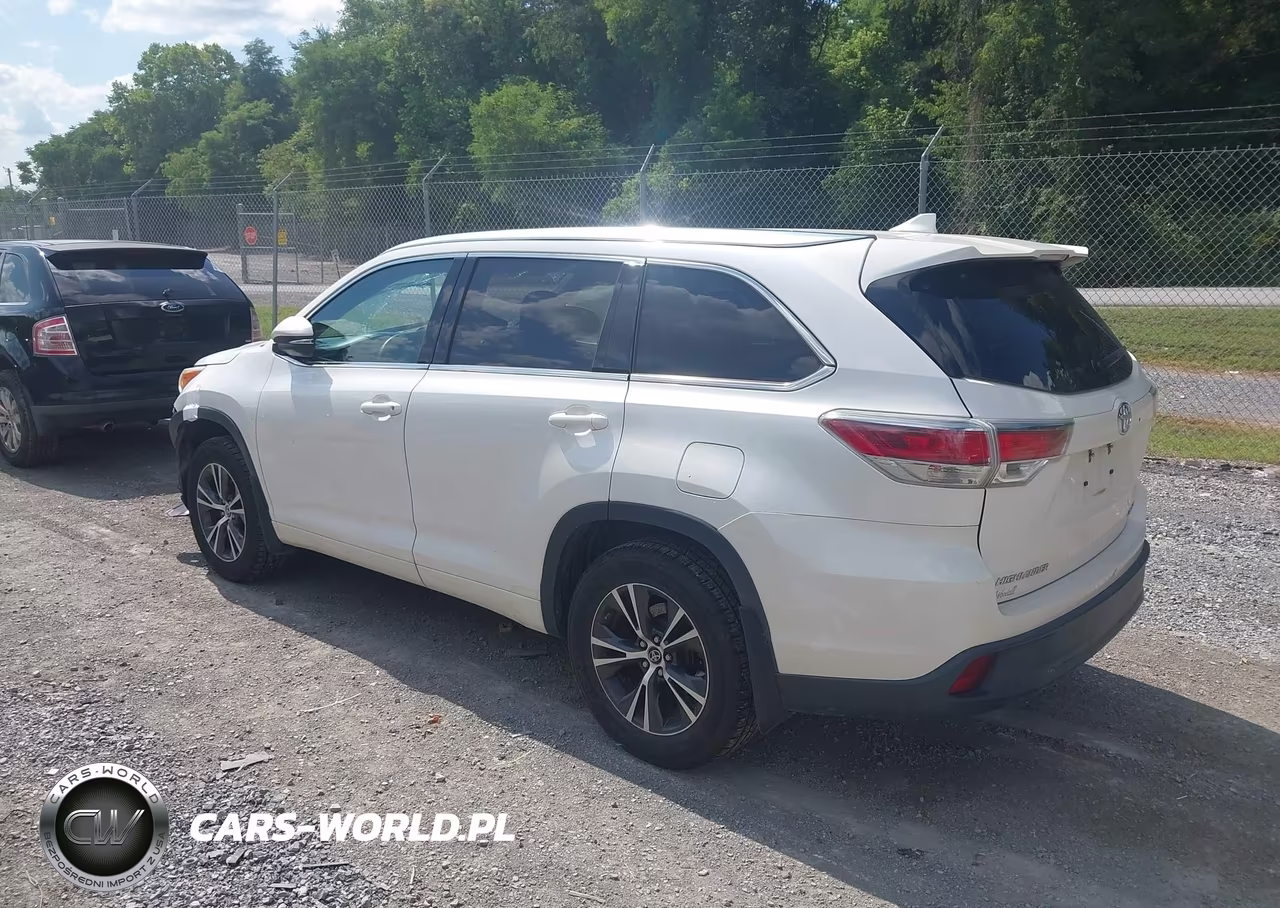 2016 Toyota Highlander Xle V6 VIN:5TDJKRFH9GS348452 - 3