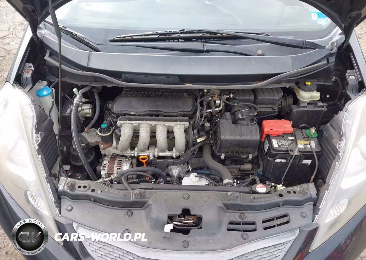 2010 Honda Fit VIN:JHMGE8H28AC005384 - 10
