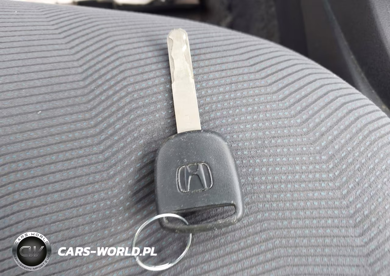 2010 Honda Fit VIN:JHMGE8H28AC005384 - 11