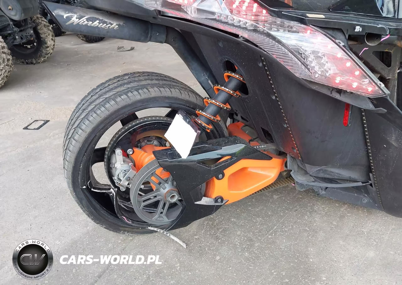 2018 Polaris Slingshot Slr VIN:57XAARFA8J8126719 - 12