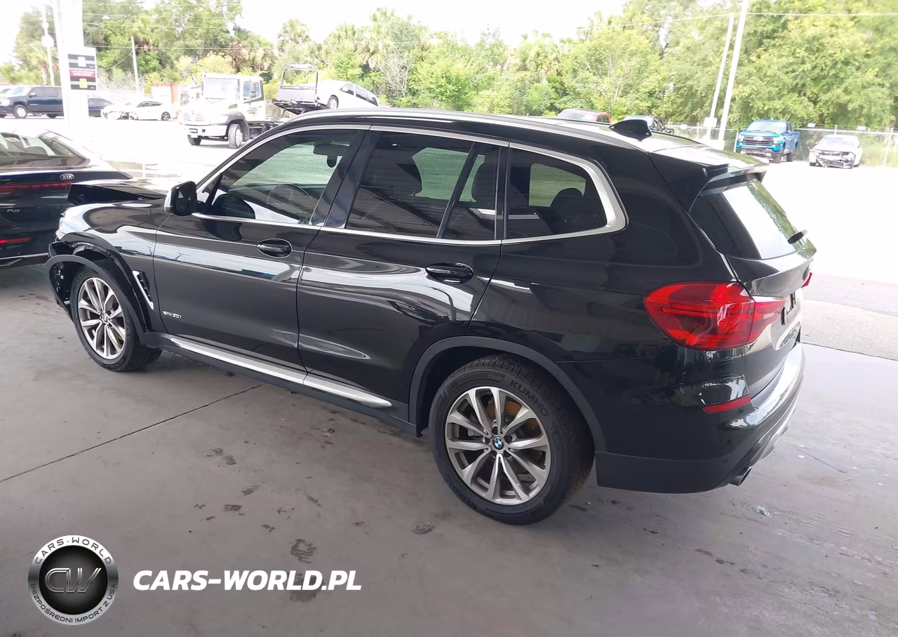 2018 BMW X3 xDrive30I VIN:5UXTR9C50JLD66153 - 3