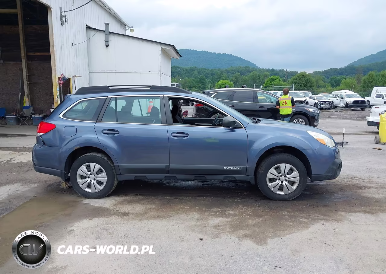 2013 Subaru Outback 2.5I VIN:4S4BRBAC8D3271245 - 13