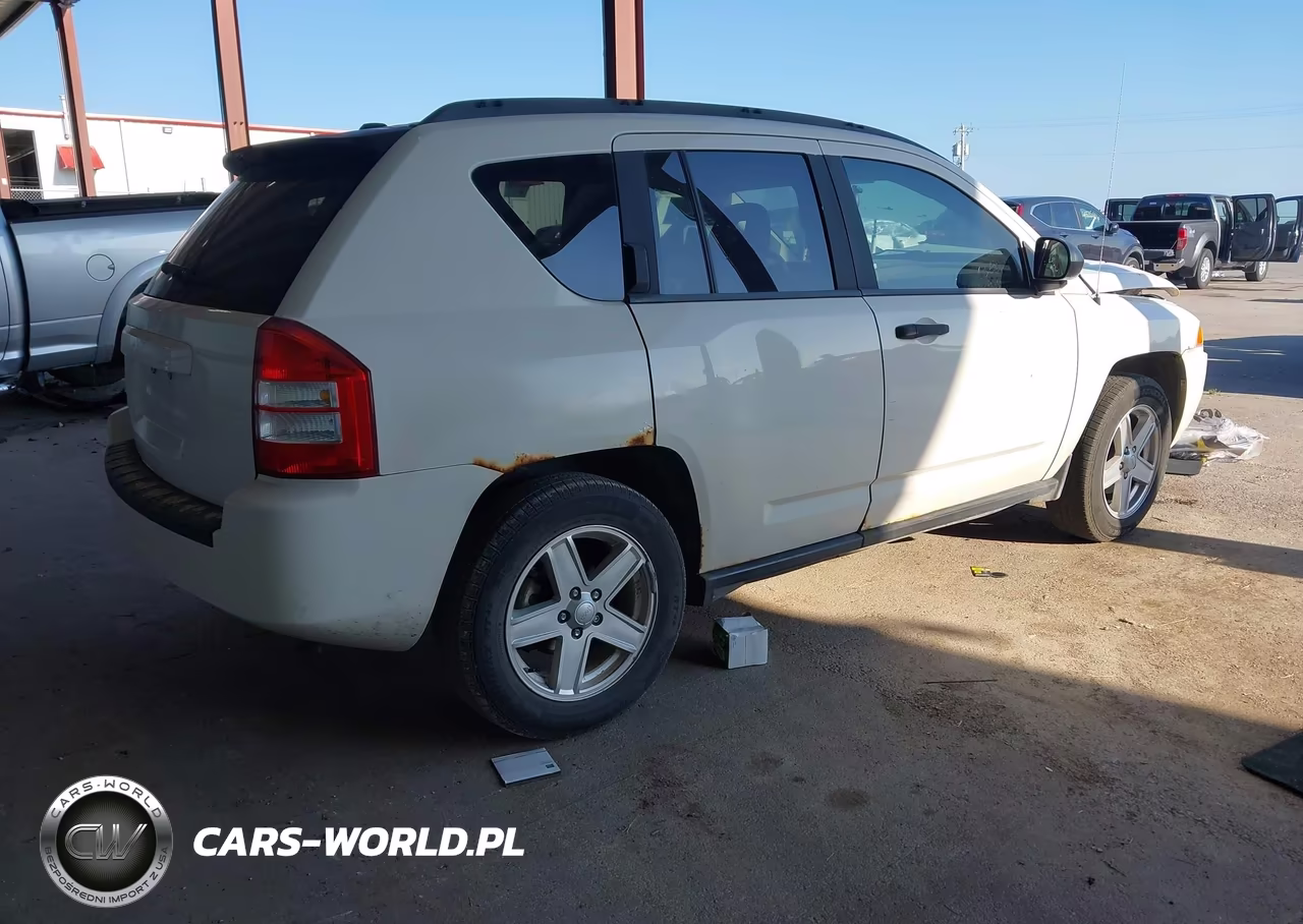 2007 Jeep Compass Sport VIN:1J8FF47W47D581864 - 4
