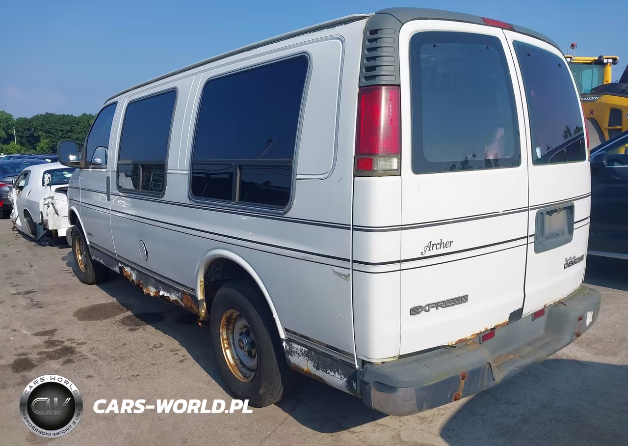 2001 Chevrolet Express Upfitter VIN:1GBFG15WX11236938 - 3