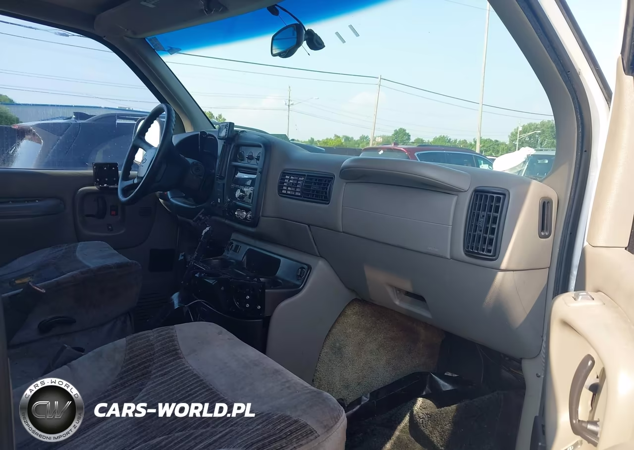 2001 Chevrolet Express Upfitter VIN:1GBFG15WX11236938 - 5