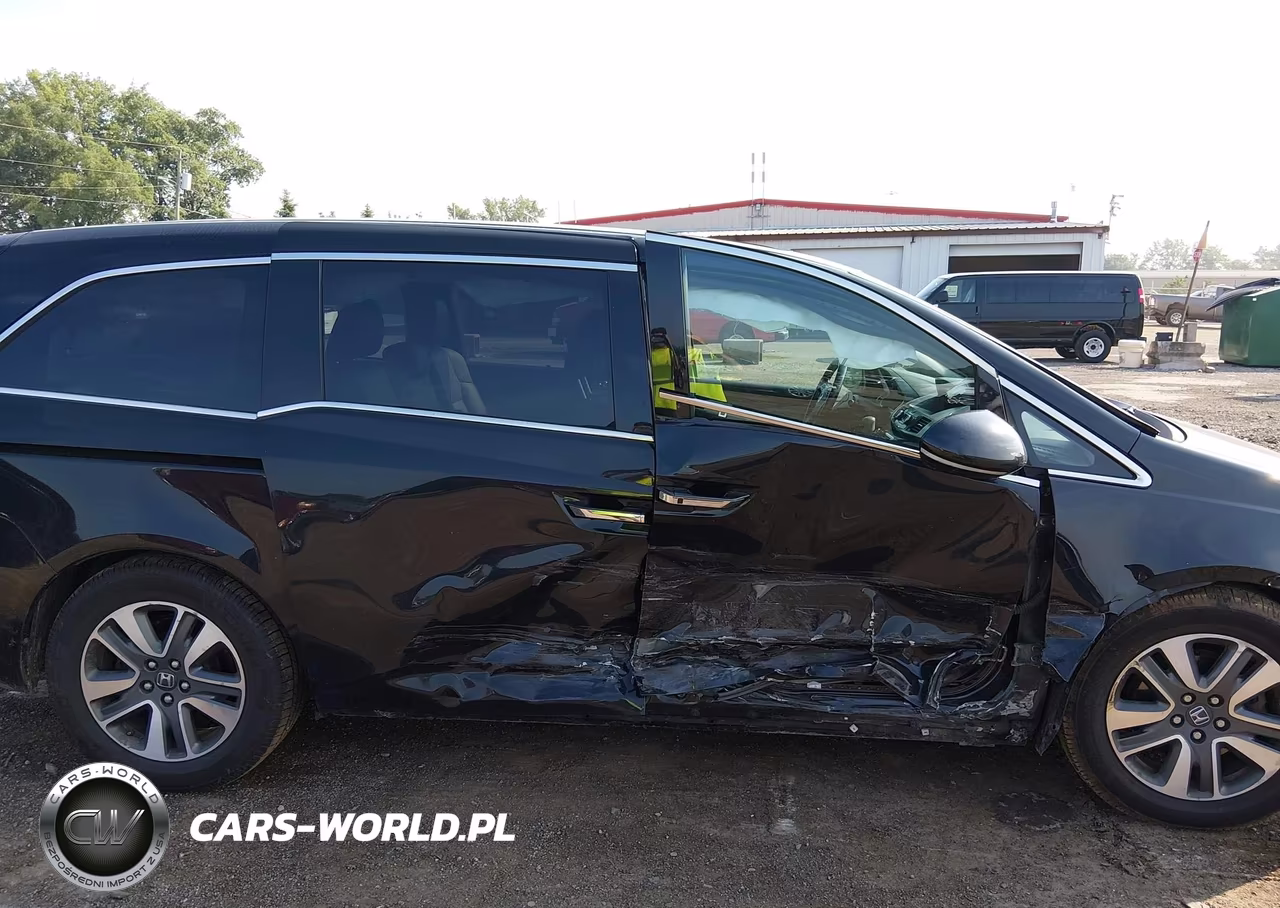 2015 Honda Odyssey Touring-Touring Elite VIN:5FNRL5H96FB036848 - 13