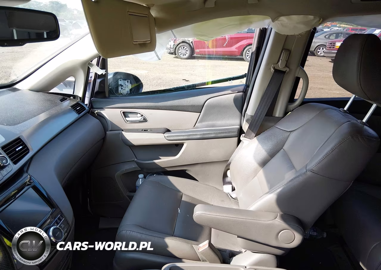 2015 Honda Odyssey Touring-Touring Elite VIN:5FNRL5H96FB036848 - 5