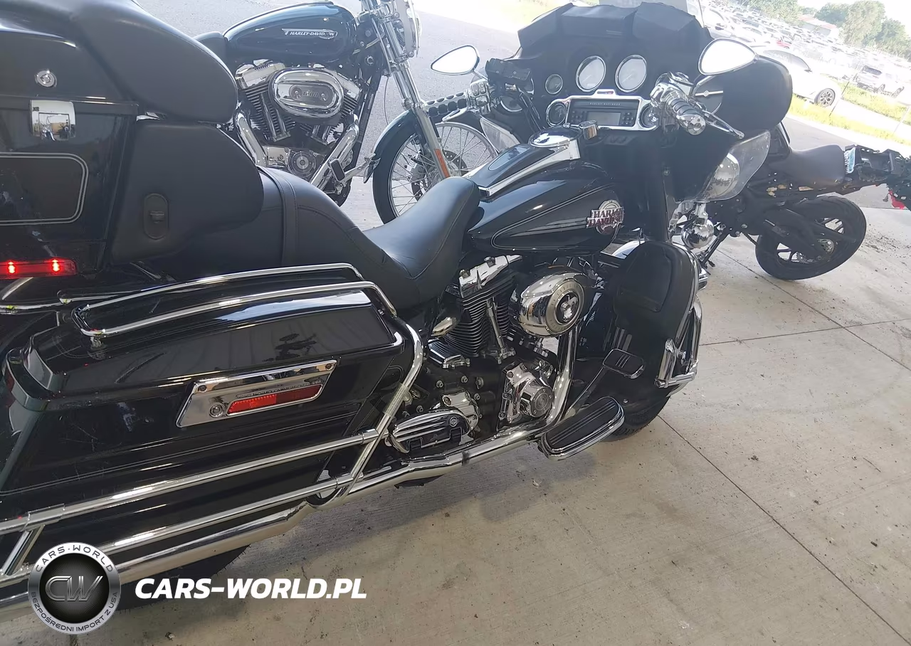 2007 Harley-Davidson Flhtcui VIN:1HD1FC4137Y601209 - 12