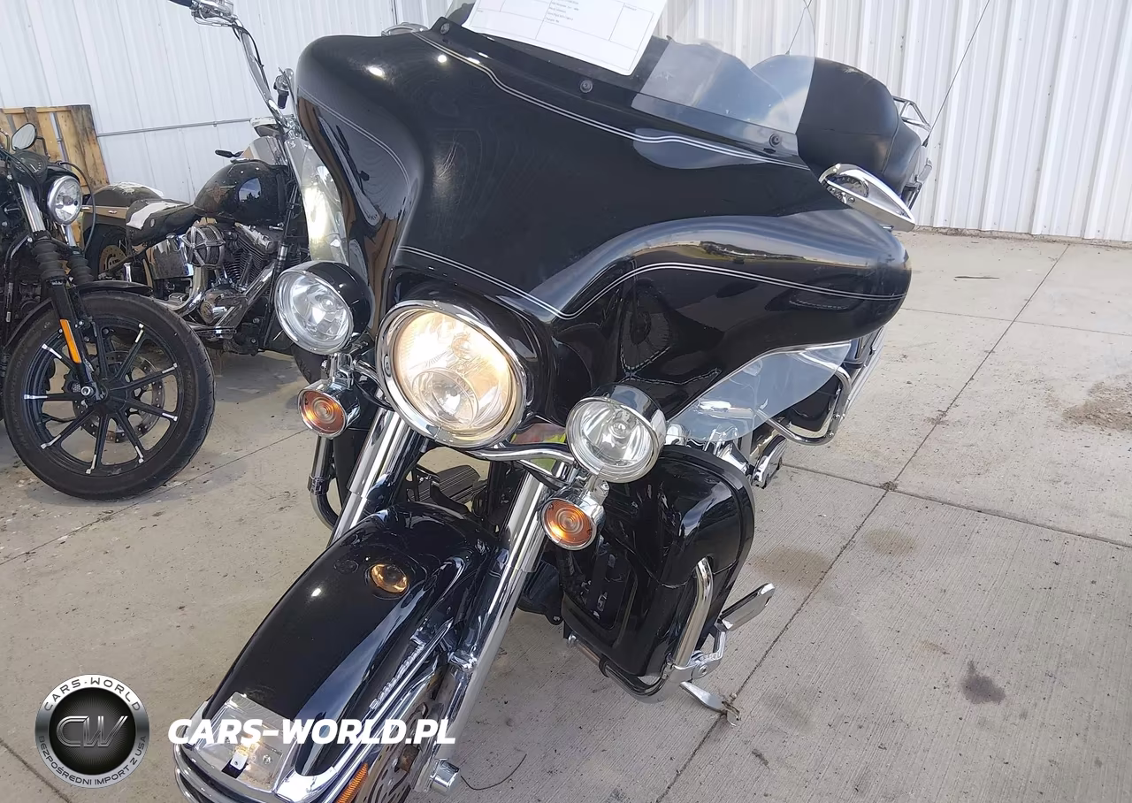 2007 Harley-Davidson Flhtcui VIN:1HD1FC4137Y601209 - 5