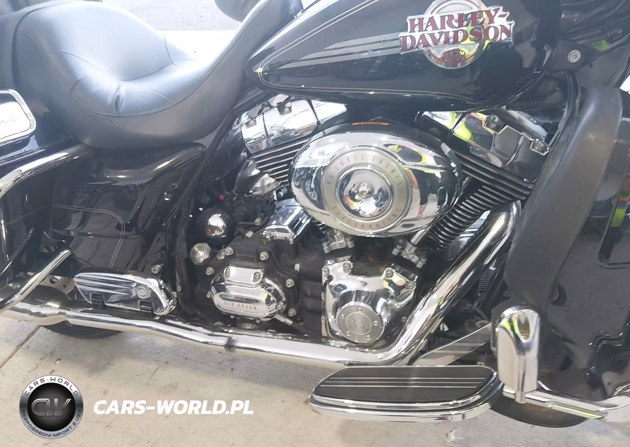 2007 Harley-Davidson Flhtcui VIN:1HD1FC4137Y601209 - 8