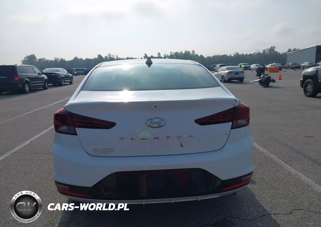 2019 Hyundai Elantra Sel VIN:5NPD84LF0KH462775 - 16