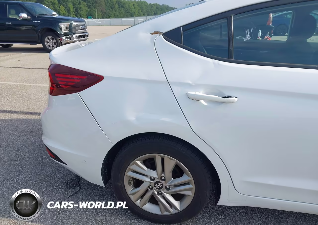 2019 Hyundai Elantra Sel VIN:5NPD84LF0KH462775 - 6