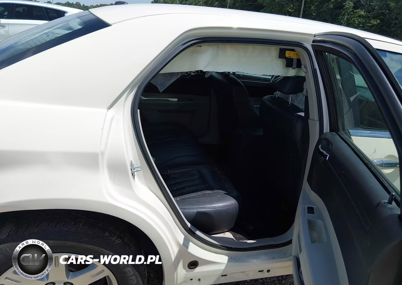 2007 Chrysler 300 VIN:2C3LA43R37H889186 - 8