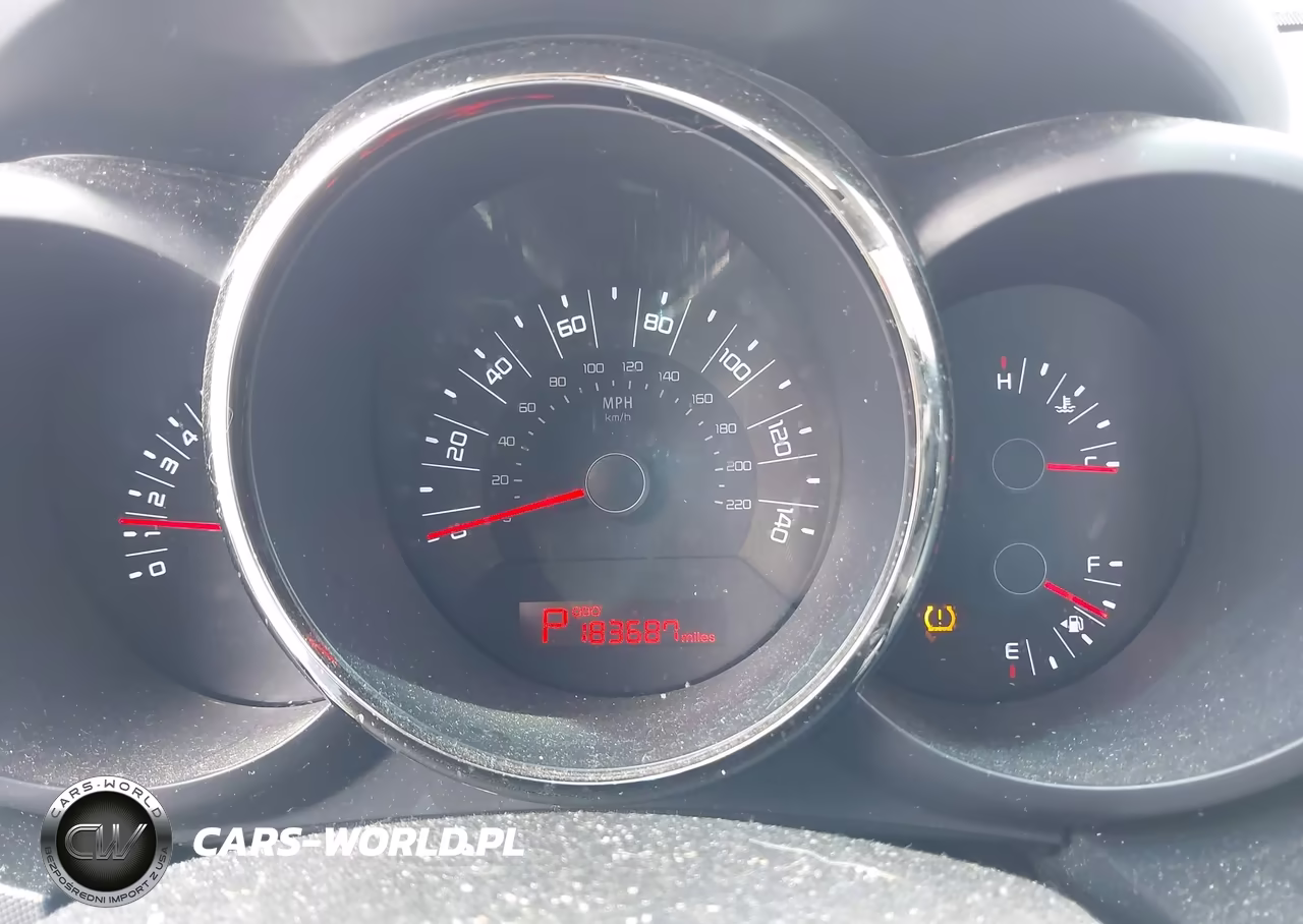 2011 Kia Soul + VIN:KNDJT2A21B7332580 - 7