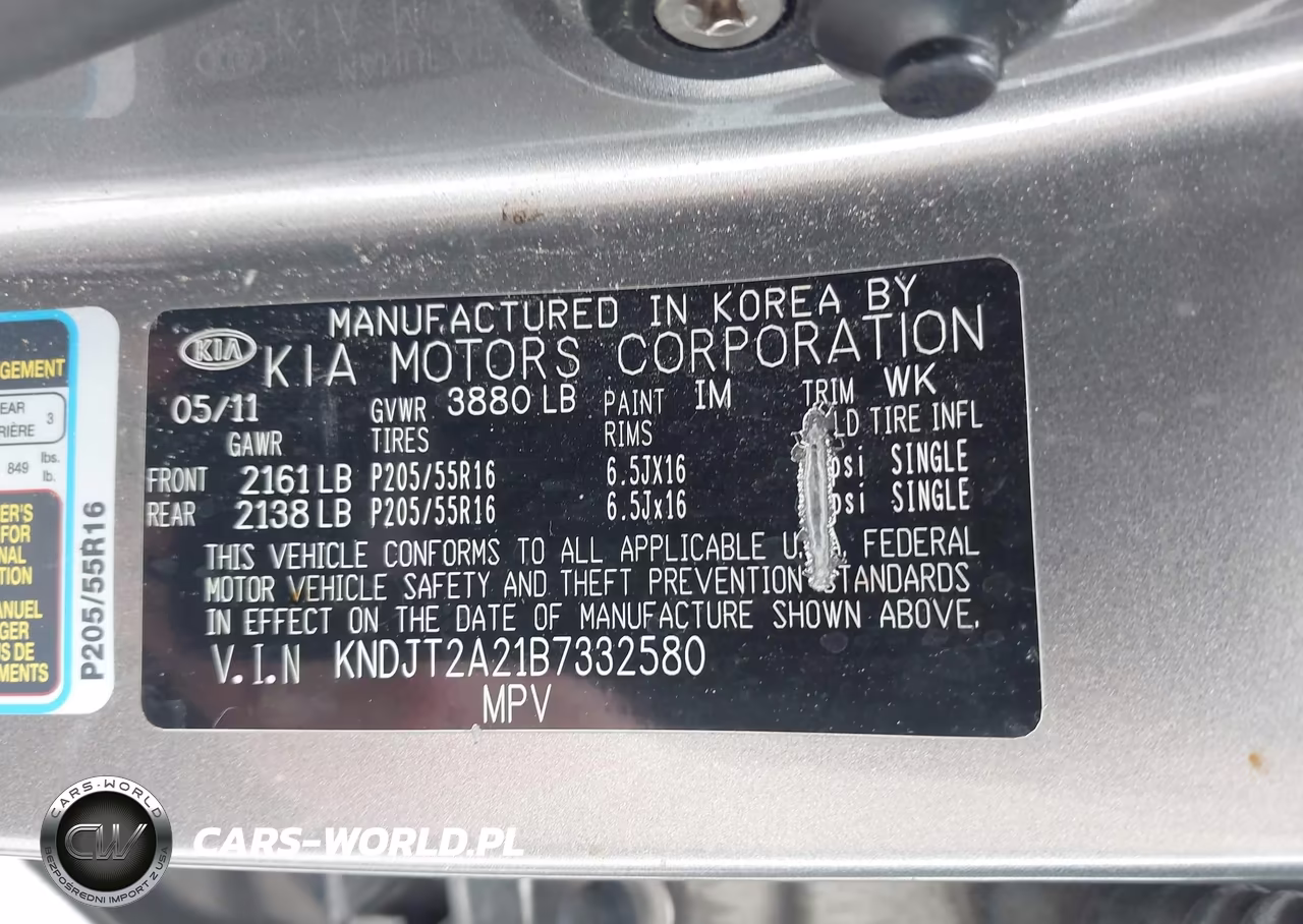 2011 Kia Soul + VIN:KNDJT2A21B7332580 - 9