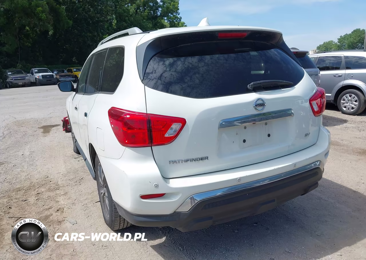 2019 Nissan Pathfinder S VIN:5N1DR2MN8KC645033 - 3