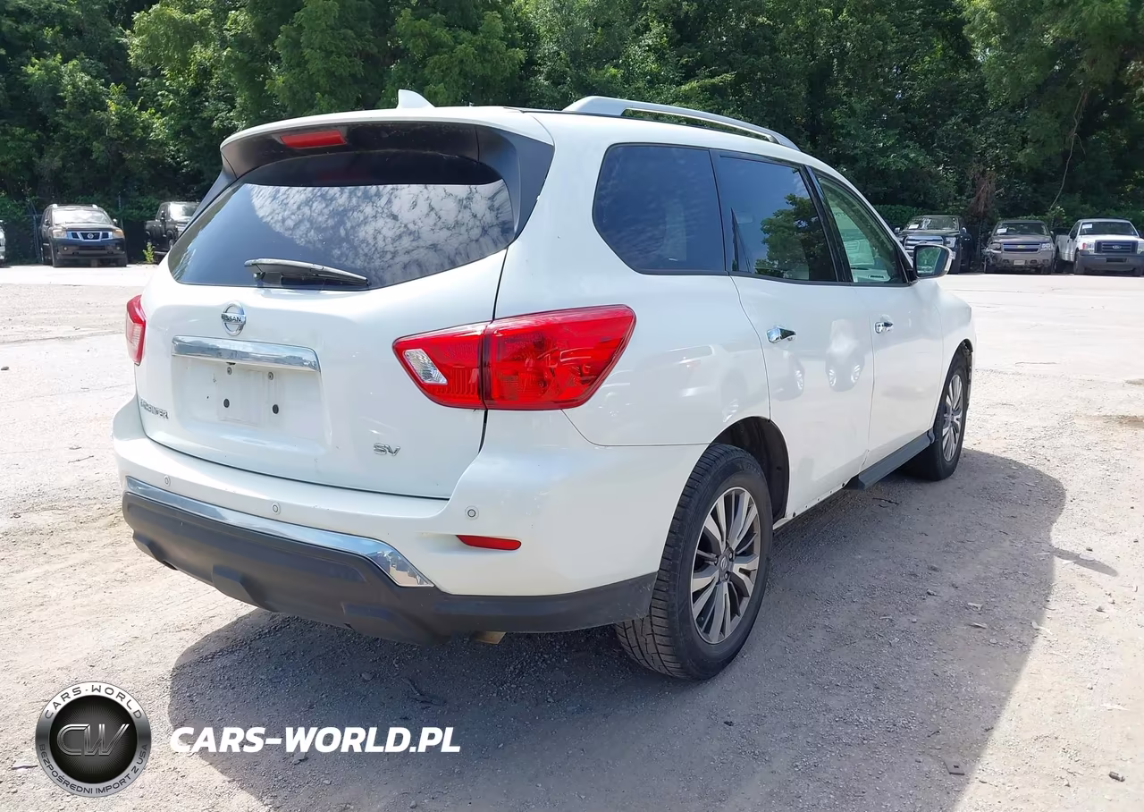 2019 Nissan Pathfinder S VIN:5N1DR2MN8KC645033 - 4