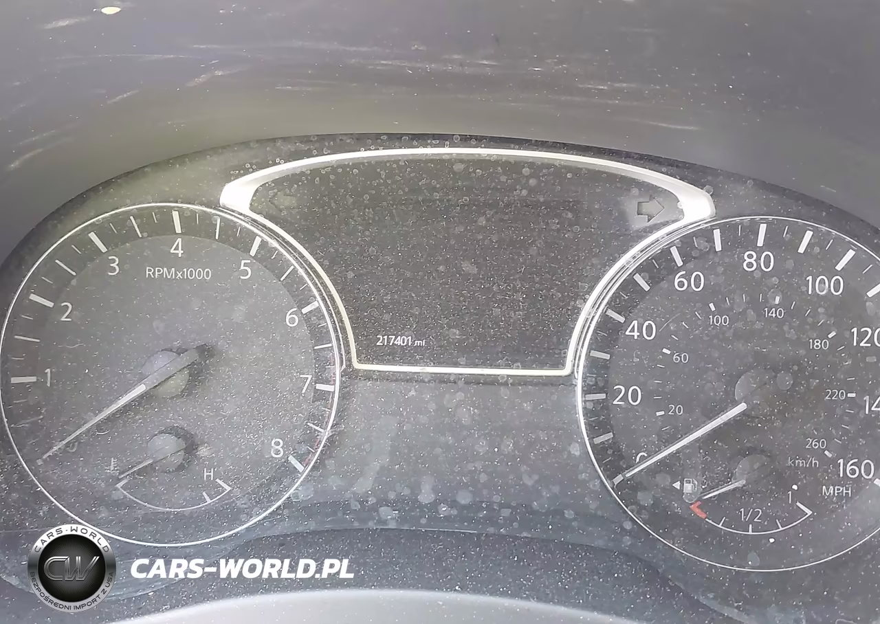 2019 Nissan Pathfinder S VIN:5N1DR2MN8KC645033 - 7