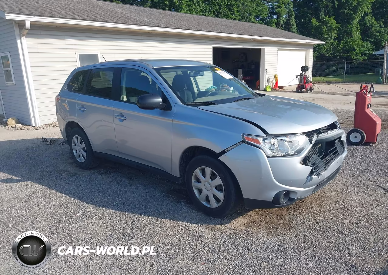 2014 Mitsubishi Outlander Es – zdjęcie 1 z 18
