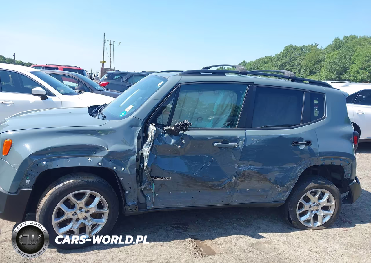 2018 Jeep Renegade Latitude 4X4 VIN:ZACCJBBB8JPJ11912 - 14