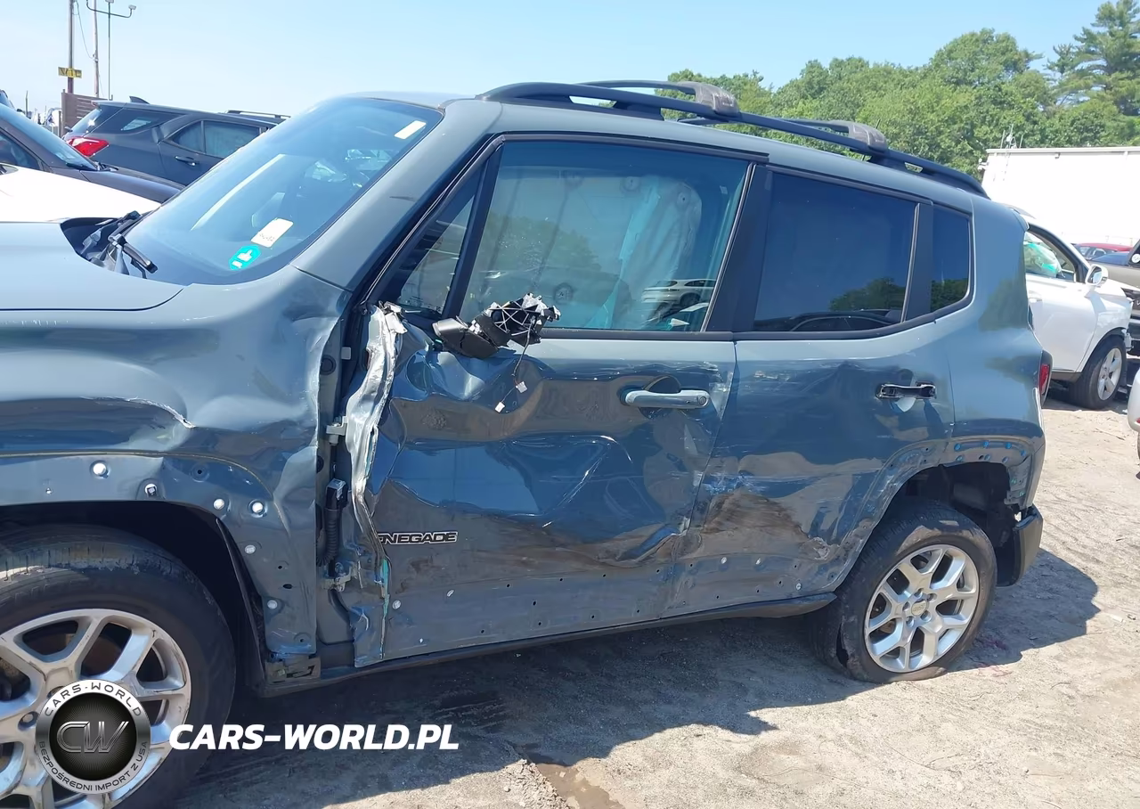 2018 Jeep Renegade Latitude 4X4 VIN:ZACCJBBB8JPJ11912 - 6