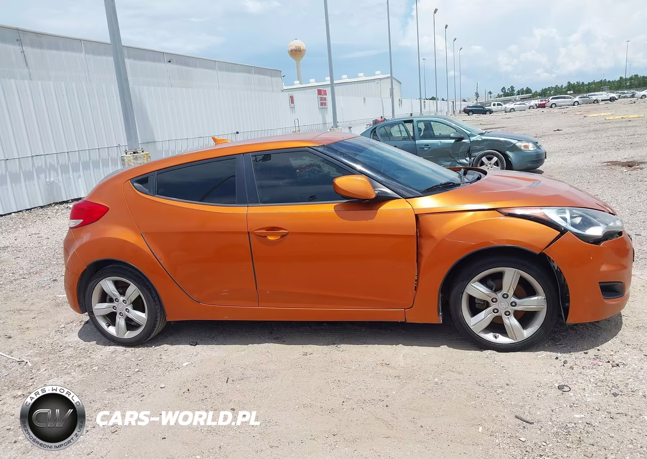 2012 Hyundai Veloster Base W-Black VIN:KMHTC6AD4CU080811 - 13